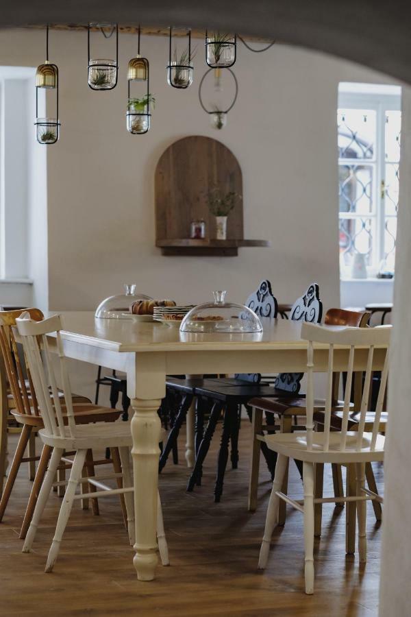 Monastery Garden Bistro & Rooms Чеський Крумлов Екстер'єр фото